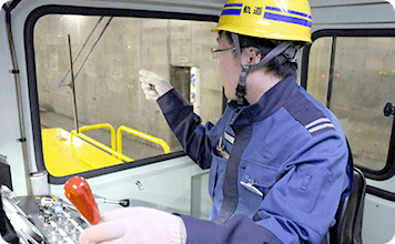 夜間作業準備の様子