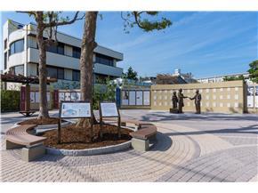 杉原千畝広場　センポ　スギハラ　メモリアルの写真